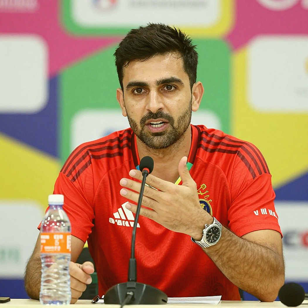 পাঁচ লিগ, বারো সপ্তাহ, একটা হাঁটু: ক্রিকেটের ছায়া ট্রান্সফার বাজারের খতিয়ান পাঁচ লিগ, বারো সপ্তাহ, একটা হাঁটু: ক্রিকেটের ছায়া ট্রান্সফার বাজারের খতিয়ান