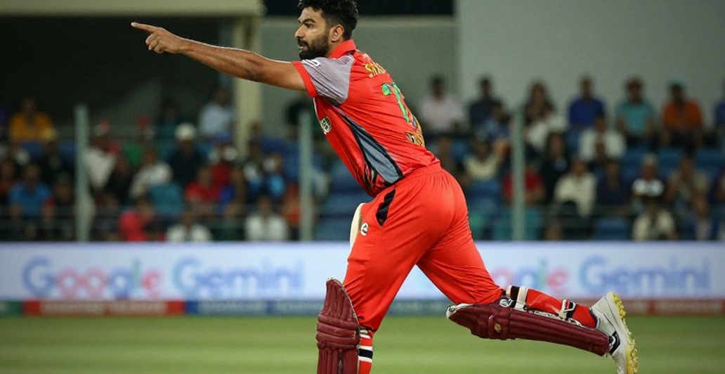 লাহোরের সমতল পিচে শ্রীলঙ্কার রেকর্ড তাড়া: ব্রুকের দ্বিশতক যেখানে ঢেকে দিল ইংল্যান্ডের বোলিং-গভীরতার ফাঁক