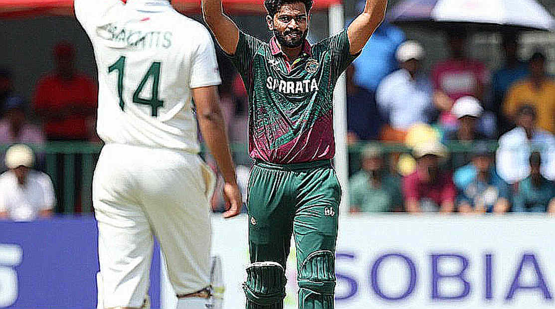 নিলামের দাম শেষ কথা নয়: শ্রীলঙ্কার বোলিং রপ্তানি আর চুক্তির অদৃশ্য খাতা নিলামের দাম শেষ কথা নয়: শ্রীলঙ্কার বোলিং রপ্তানি আর চুক্তির অদৃশ্য খাতা